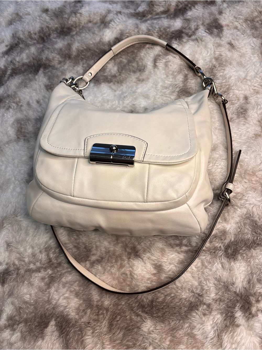 Coach white Leather Shoulder Bag with Silver-Tone Closure